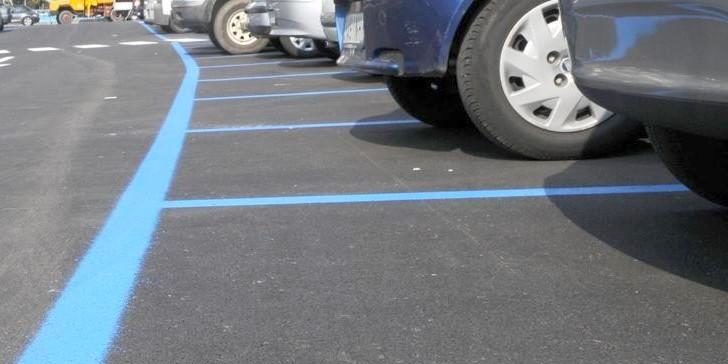 strisce-blu-parcheggi-sosta-a-pagamento2